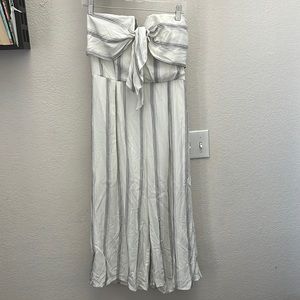 NWOT.. Jumpsuit/romper with strapless top wide leg pants